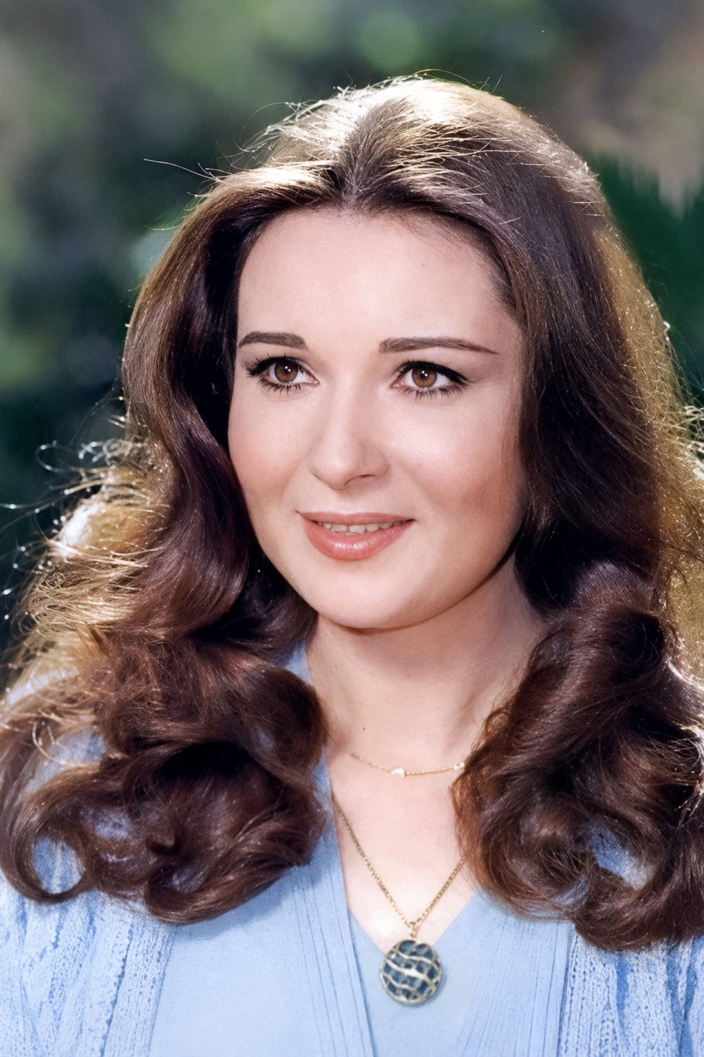 ذكرى ميلاد نورا.. محطات فنية صنعت نجومية الفنانة المصرية المعتزلة 7 ذكرى ميلاد نورا.. محطات فنية صنعت نجومية الفنانة المصرية المعتزلة