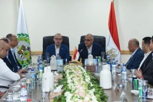 محافظ الإسكندرية يتفقد ميناء الدخيلة مع وزير الاستثمار لمتابعة انتظام العمل وتسريع الإفراج الجمركي