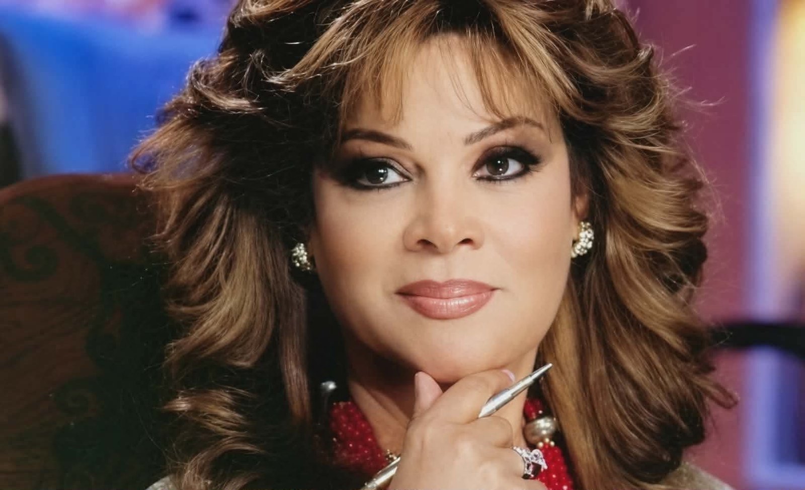 صفاء أبو السعود تعود بقوة إلى الدراما الرقمية عبر مسلسل «يا خبر أبيض» وتكشف تفاصيل العمل الجديد 5 صفاء أبو السعود تعود بقوة إلى الدراما الرقمية عبر مسلسل «يا خبر أبيض» وتكشف تفاصيل العمل الجديد