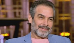 يوم ميلاد أحمد عبد العزيز.. فارس الدراما العربية وصاحب البصمة الخالدة في الشاشة المصرية 4 يوم ميلاد أحمد عبد العزيز.. فارس الدراما العربية وصاحب البصمة الخالدة في الشاشة المصرية
