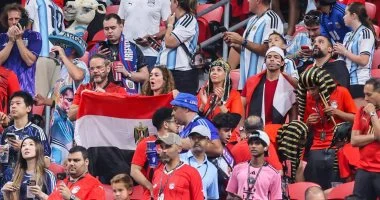 الجماهير المصرية تزحف إلى المدرجات لدعم منتخب مصر قبل موقعة الأرجنتين في كأس العالم 2026 3 الجماهير المصرية تزحف إلى المدرجات لدعم منتخب مصر قبل موقعة الأرجنتين في كأس العالم 2026