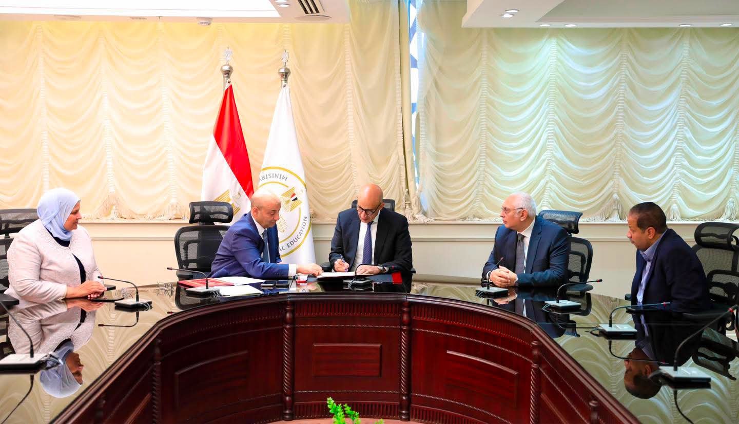 نتيجة الدبلومات الفنية 2026.. وزير التربية والتعليم يعتمدها بنسبة نجاح 68.69% 4 نتيجة الدبلومات الفنية 2026.. وزير التربية والتعليم يعتمدها بنسبة نجاح 68.69%