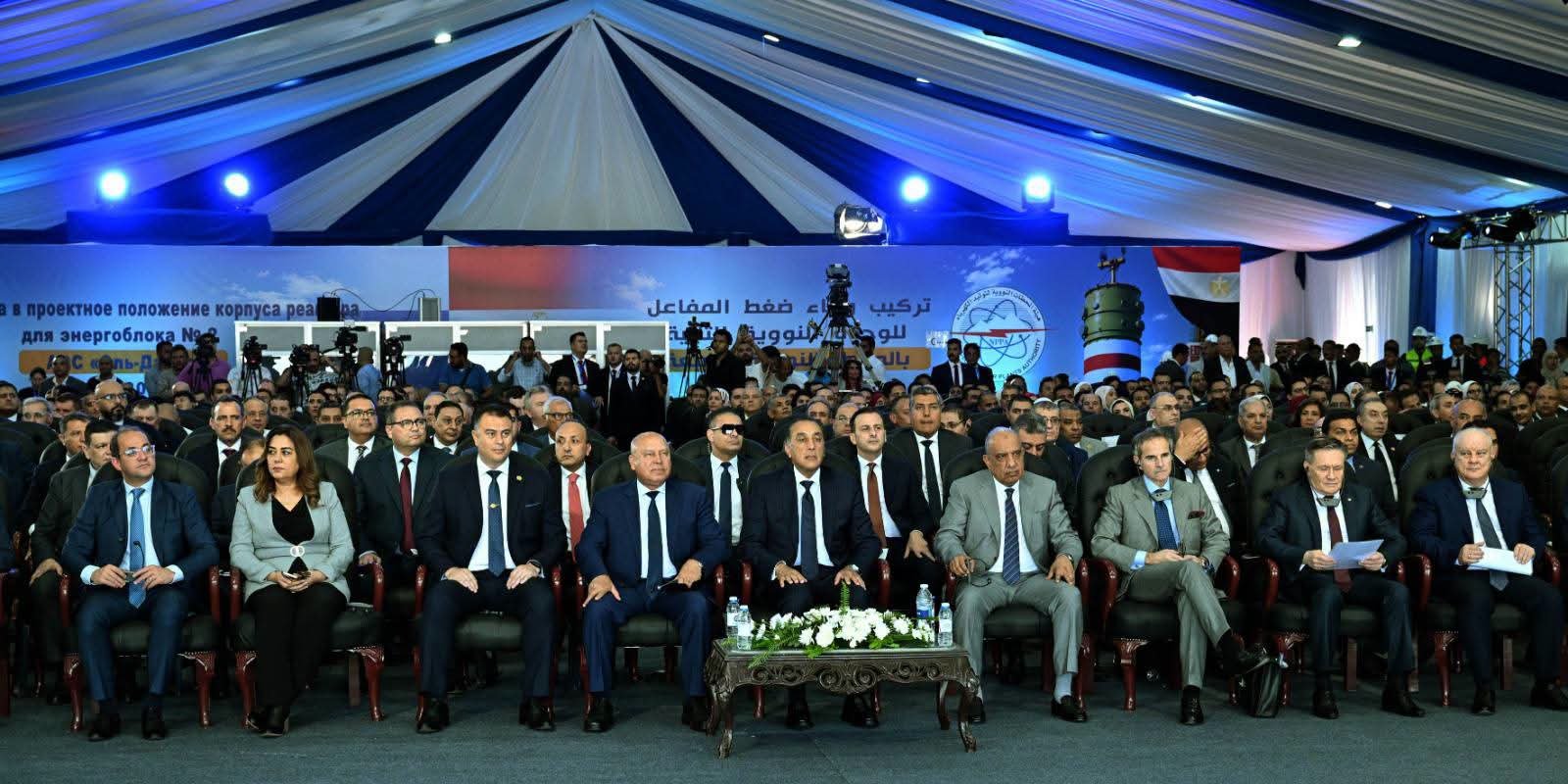 تركيب وعاء ضغط المفاعل للوحدة النووية الثانية بمحطة الضبعة النووية.. رئيس الوزراء يشهد خطوة جديدة في تنفيذ المشروع القومي