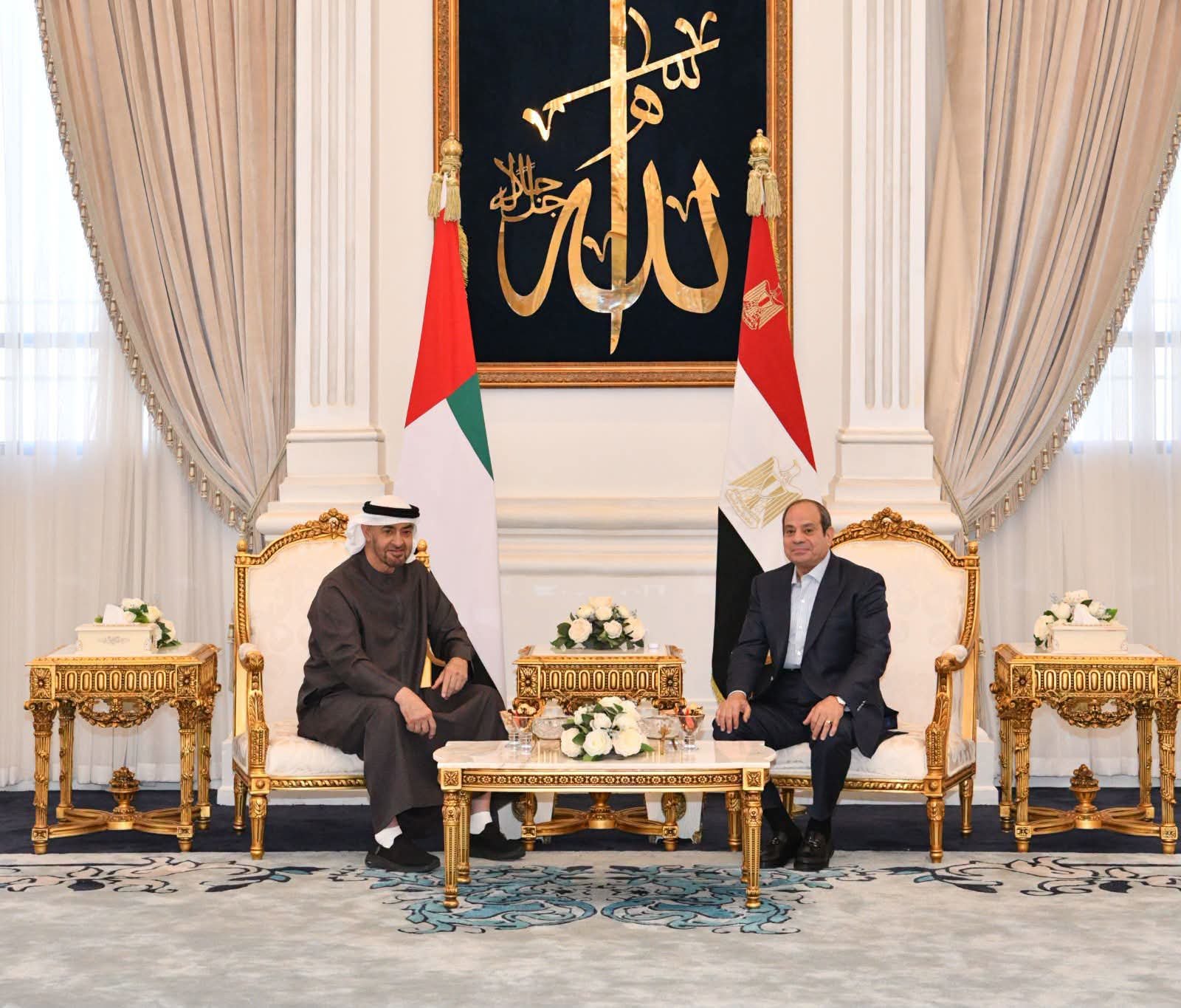 ودّع الرئيس السيسي الشيخ محمد بن زايد في ختام زيارته الأخوية إلى مصر 3 ودّع الرئيس السيسي الشيخ محمد بن زايد في ختام زيارته الأخوية إلى مصر