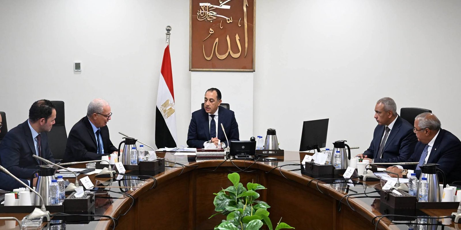 رئيس الوزراء يتابع مستجدات إعادة هيكلة الشركات المملوكة للدولة وخطة التخارج 4 رئيس الوزراء