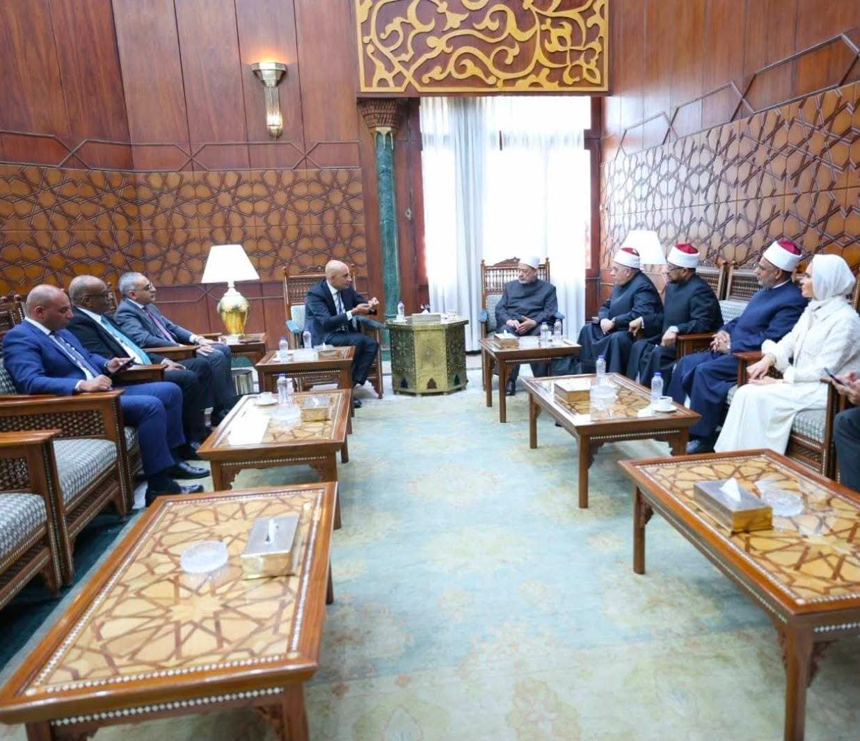 شيخ الأزهر يستقبل وزير التربية والتعليم ويؤكد: الاعتزاز باللغة العربية أساس الحفاظ على الهوية 