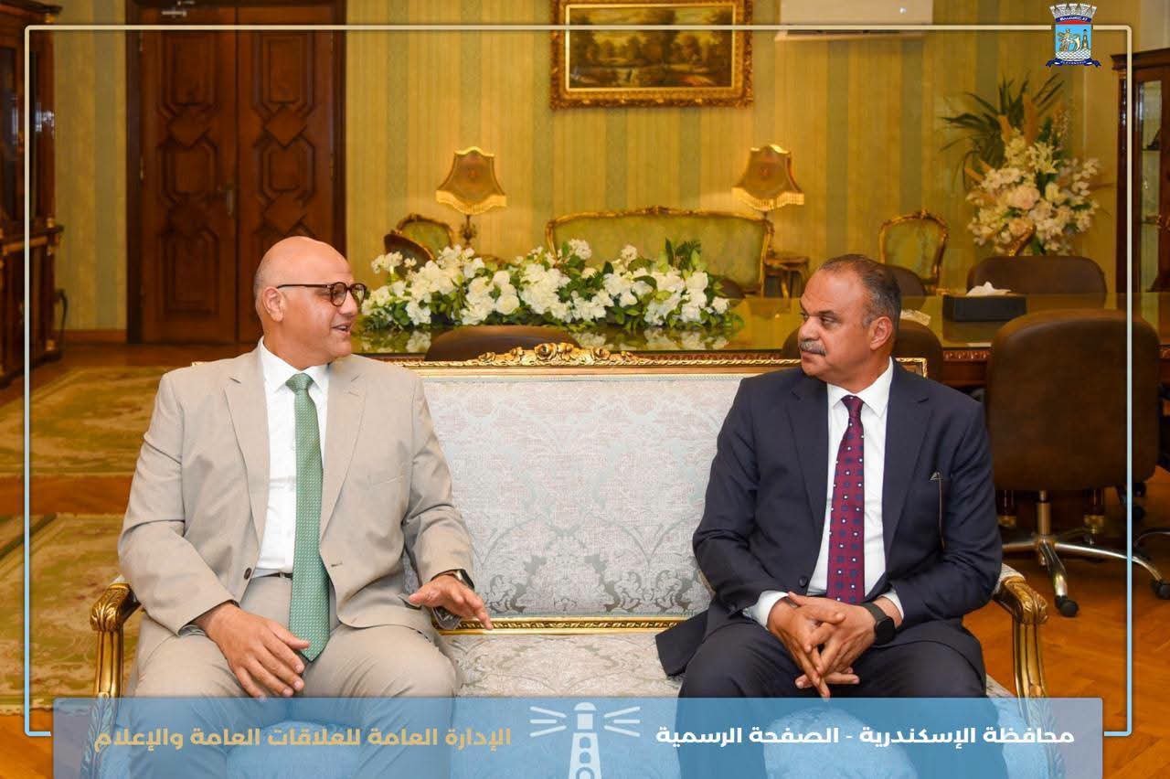 محافظ الإسكندرية يهنئ اللواء حاتم الحداد بتوليه منصب مدير أمن الإسكندرية