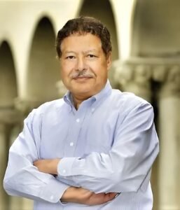 أحمد زويل.. العالم المصري الذي غيّر مفهوم الزمن في الكيمياء وخلّد اسمه في سجل نوبل