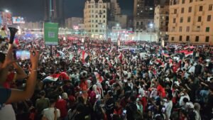 احتفالات الشعب السكندري بفوز منتخب مصر والتأهل إلى دور الـ16 بكأس العالم تشعل شوارع الإسكندرية 16 احتفالات الشعب السكندري بفوز منتخب مصر والتأهل إلى دور الـ16 بكأس العالم تشعل شوارع الإسكندرية