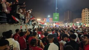 احتفالات الشعب السكندري بفوز منتخب مصر والتأهل إلى دور الـ16 بكأس العالم تشعل شوارع الإسكندرية 7 احتفالات الشعب السكندري بفوز منتخب مصر والتأهل إلى دور الـ16 بكأس العالم تشعل شوارع الإسكندرية