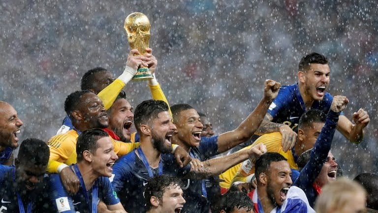 فرنسا بطل العالم قبل 8 سنوات.. ذكرى التتويج بمونديال روسيا 2018 4 فرنسا بطل العالم