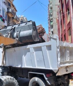 حملات إزالة الإشغالات بالإسكندرية تتواصل تنفيذاً لتوجيهات المحافظ.. إزالة مئات التعديات والتحفظ على آلاف المخالفات لاستعادة الانضباط
