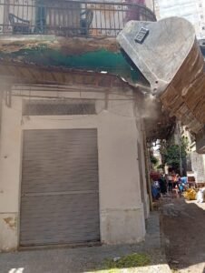 حملات إزالة الإشغالات بالإسكندرية تتواصل تنفيذاً لتوجيهات المحافظ.. إزالة مئات التعديات والتحفظ على آلاف المخالفات لاستعادة الانضباط