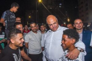 محافظ الإسكندرية يقود حملة لإعادة الانضباط إلى كورنيش المدينة.. إزالة الإشغالات وتأكيد حق المواطنين في رؤية البحر 4 محافظ الإسكندرية يقود حملة لإعادة الانضباط إلى كورنيش المدينة.. إزالة الإشغالات وتأكيد حق المواطنين في رؤية البحر