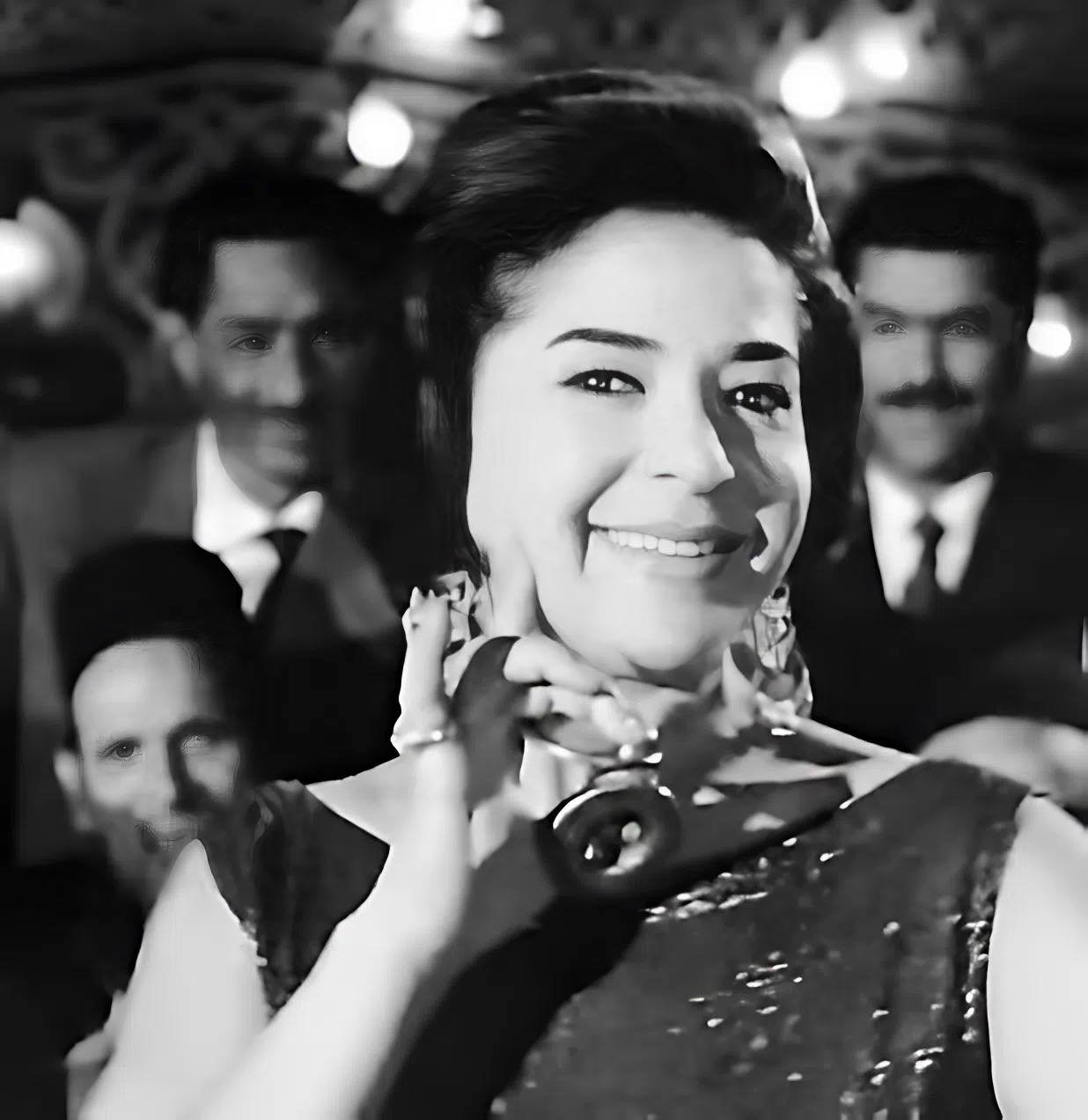 في ذكرى ميلاد زينات علوي.. راقصة شرقية تألقت في السينما المصرية وشاركت كبار النجوم 3 في ذكرى ميلاد زينات علوي.. راقصة شرقية تألقت في السينما المصرية وشاركت كبار النجوم