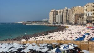 محافظ الإسكندرية: شواطئ الإسكندرية تسجل إشغالًا كاملًا بالقطاع الشرقي و90% بالقطاع الغربي 2 محافظ الإسكندرية: شواطئ الإسكندرية تسجل إشغالًا كاملًا بالقطاع الشرقي و90% بالقطاع الغربي