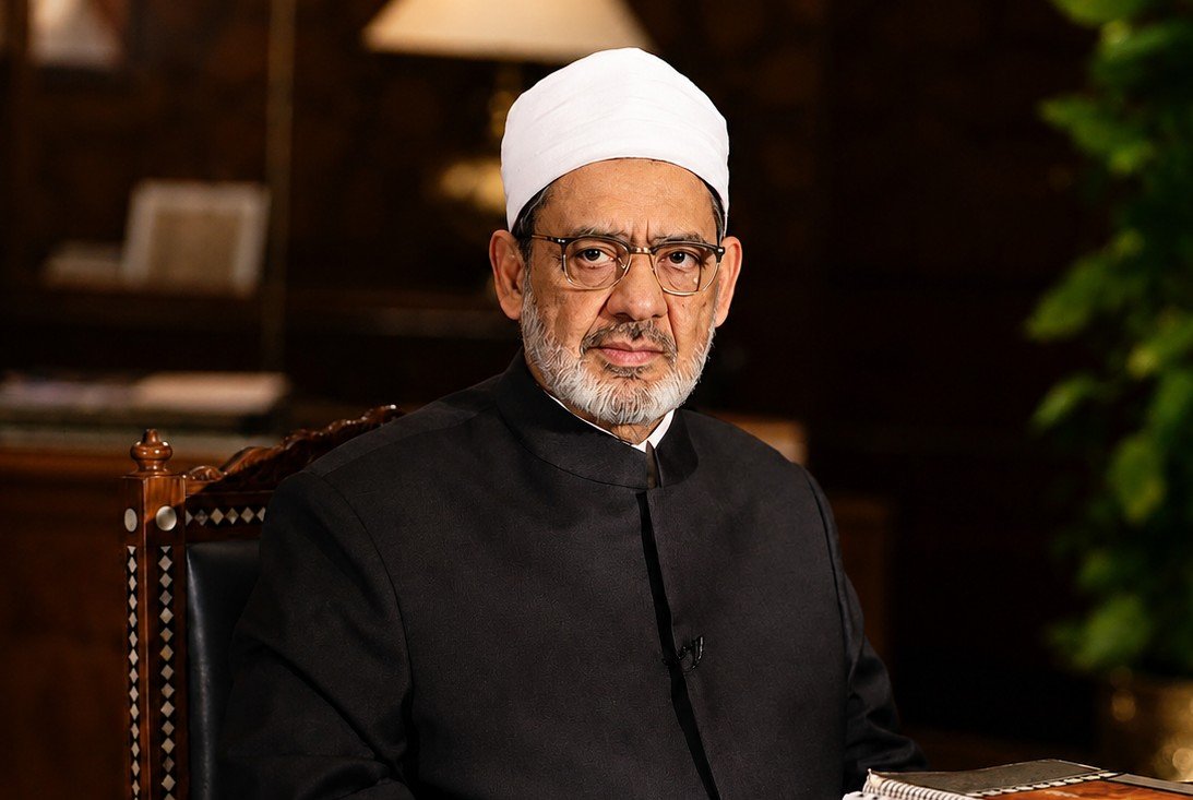 الأولى على القسم الأدبي بالشهادة الثانوية الأزهرية.. سما المسلماني تطلب الاطمئنان على أختها التوأم قبل الاحتفال بتفوقها 9 الأولى على القسم الأدبي بالشهادة الثانوية الأزهرية.. سما المسلماني تطلب الاطمئنان على أختها التوأم قبل الاحتفال بتفوقها