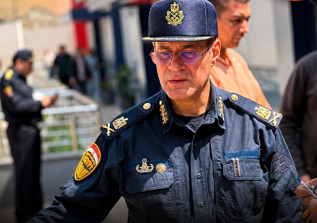 تشييع جنازة الشهيد اللواء محمد الشربيني من مسجد الشرطة بالتجمع الأول.. وداع رسمي لبطل الحماية المدنية 4 تشييع جنازة الشهيد اللواء محمد الشربيني من مسجد الشرطة بالتجمع الأول.. وداع رسمي لبطل الحماية المدنية