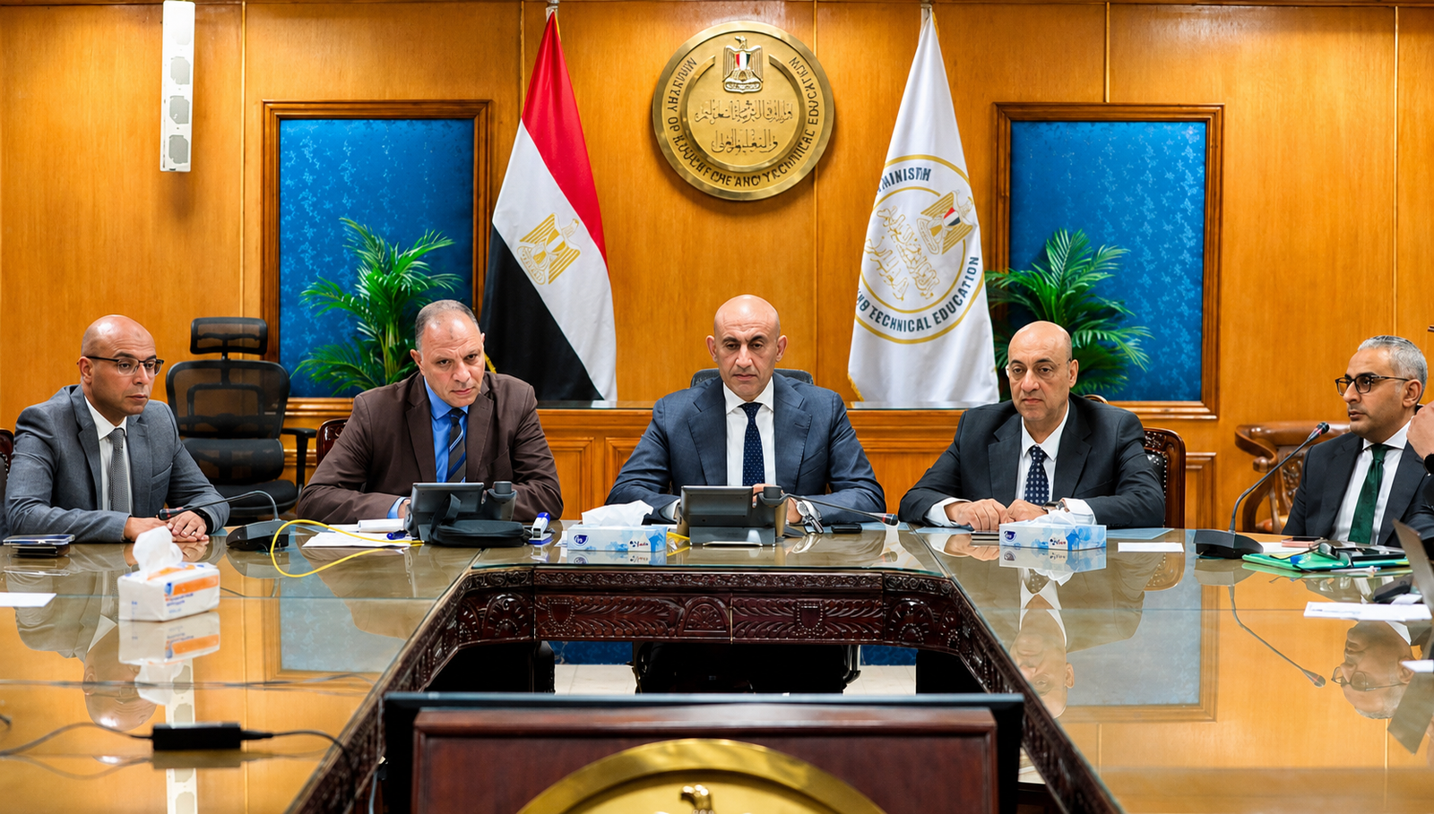 تقرير غرفة العمليات في سابع أيام امتحانات الثانوية العامة 2026.. وزير التعليم يتابع اللجان لحظة بلحظة ويؤكد الالتزام الكامل بالضوابط 6 تقرير غرفة العمليات في سابع أيام امتحانات الثانوية العامة 2026.. وزير التعليم يتابع اللجان لحظة بلحظة ويؤكد الالتزام الكامل بالضوابط