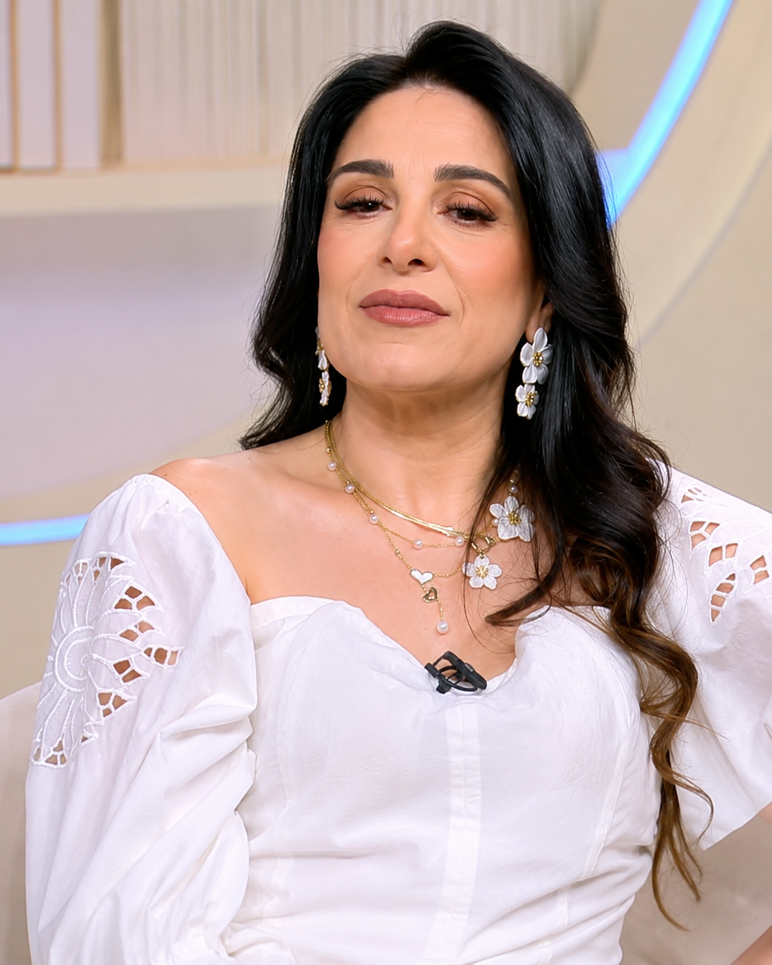 ميرنا وليد: كنت بحلم أقابل الفنانة سعاد حسني.. وكلامها في ست ستات يكشف سر تعلقها بالسندريلا 3 ميرنا وليد: كنت بحلم أقابل الفنانة سعاد حسني.. وكلامها في ست ستات يكشف سر تعلقها بالسندريلا