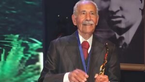 في ذكرى وفاة كمال عيد.. رحلة رائد المسرح المصري الذي صنع أجيالًا من المبدعين وترك إرثًا خالدًا 2 في ذكرى وفاة كمال عيد.. رحلة رائد المسرح المصري الذي صنع أجيالًا من المبدعين وترك إرثًا خالدًا