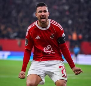 الأهلي ينهي إجراءات انتقال تريزيجيه إلى الرياض السعودي مقابل 1.5 مليون دولار.. تفاصيل الصفقة وموقف الصفقات الجديدة 2 الأهلي ينهي إجراءات انتقال تريزيجيه إلى الرياض السعودي مقابل 1.5 مليون دولار.. تفاصيل الصفقة وموقف الصفقات الجديدة