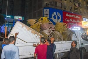 محافظ الإسكندرية يقود حملة مسائية مكبرة بشارع جمال عبد الناصر لاستعادة الانضباط وإزالة الإشغالات 4 محافظ الإسكندرية يقود حملة مسائية مكبرة بشارع جمال عبد الناصر لاستعادة الانضباط وإزالة الإشغالات