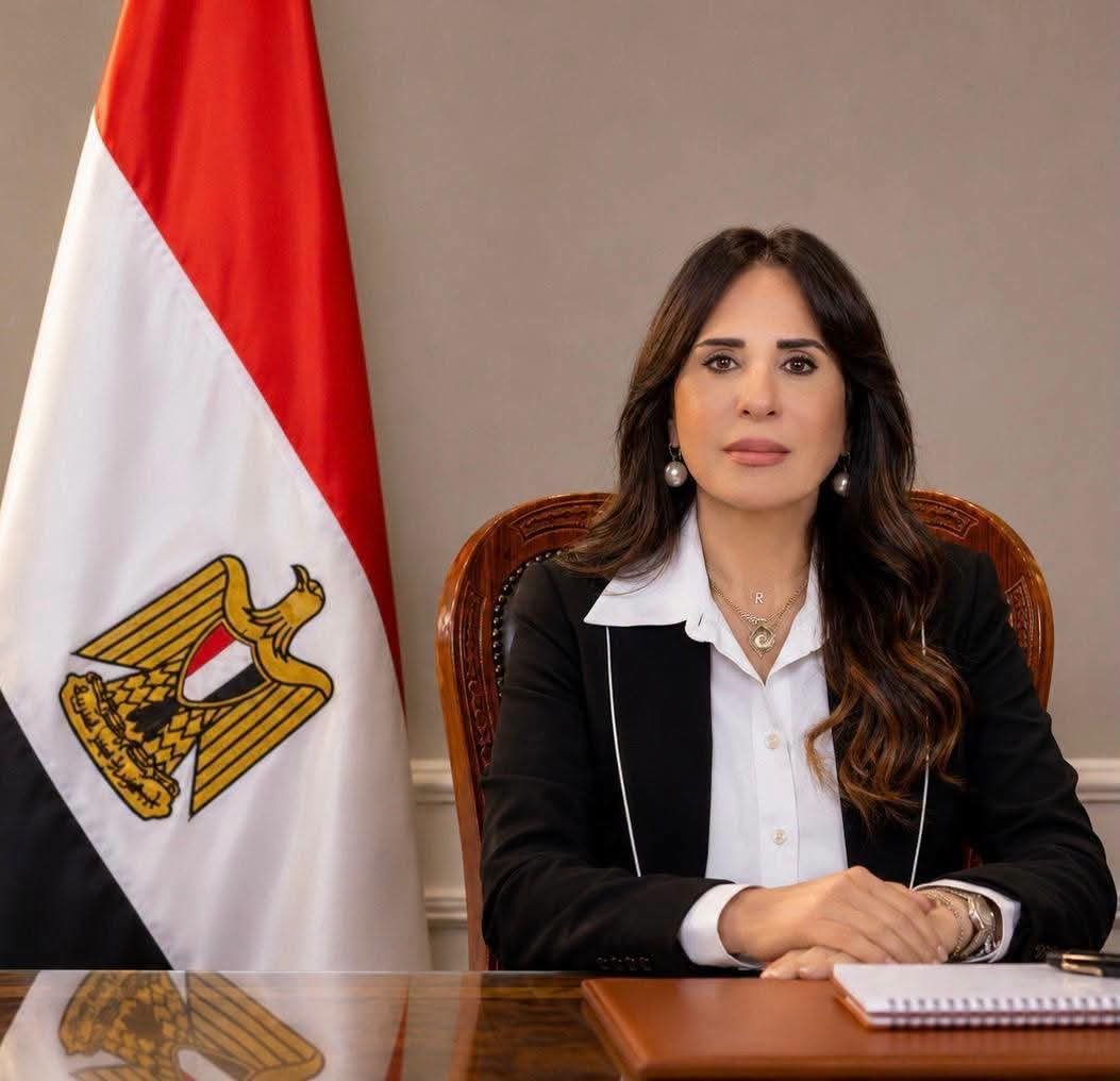 وزيرة الإسكان تتابع سير العمل بمدينة حدائق أكتوبر وتؤكد استمرار تطوير الخدمات والمشروعات السكنية 4 وزيرة الإسكان تتابع سير العمل بمدينة حدائق أكتوبر وتؤكد استمرار تطوير الخدمات والمشروعات السكنية