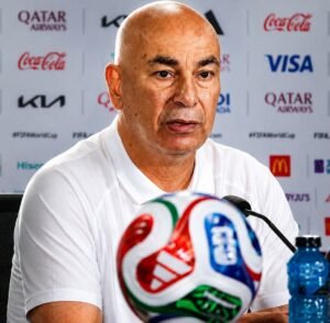 إبراهيم فايق يكشف رسالة أبو تريكة عن حسام حسن: ادعموا المدرب الوطني لأنه آخر فرصة 2 إبراهيم فايق يكشف رسالة أبو تريكة عن حسام حسن: ادعموا المدرب الوطني لأنه آخر فرصة
