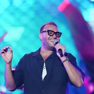 رامي صبري يطلق ألبوم «القمر» ويعلن جولة غنائية عالمية.. محطات جديدة من الإمارات إلى أمريكا وكندا 2 رامي صبري يطلق ألبوم «القمر» ويعلن جولة غنائية عالمية.. محطات جديدة من الإمارات إلى أمريكا وكندا