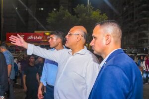 محافظ الإسكندرية يقود حملة مسائية مكبرة بشارع جمال عبد الناصر لاستعادة الانضباط وإزالة الإشغالات 2 محافظ الإسكندرية يقود حملة مسائية مكبرة بشارع جمال عبد الناصر لاستعادة الانضباط وإزالة الإشغالات