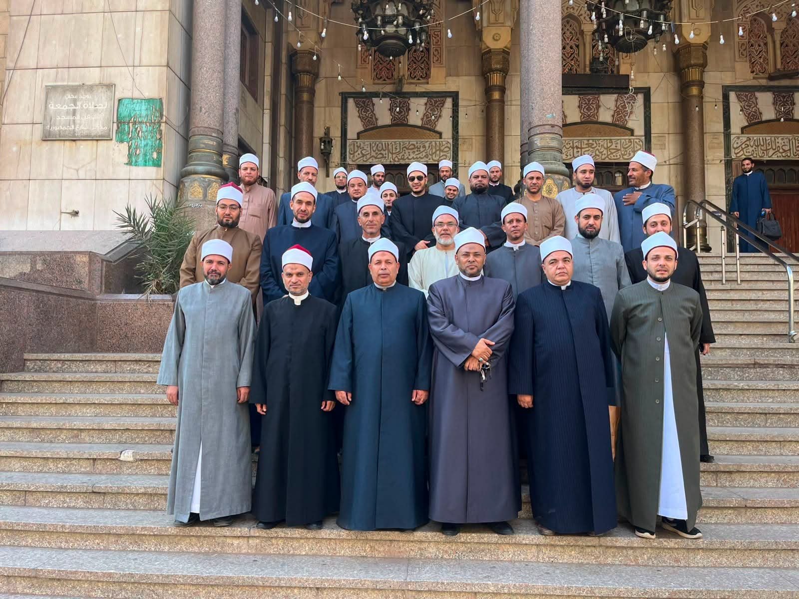 الأوقاف تدفع بـ130 إمامًا في قافلة دعوية موسعة بالقاهرة لتعزيز محبة النبي والاقتداء بسيرته 3 الأوقاف تدفع بـ130 إمامًا في قافلة دعوية موسعة بالقاهرة لتعزيز محبة النبي والاقتداء بسيرته
