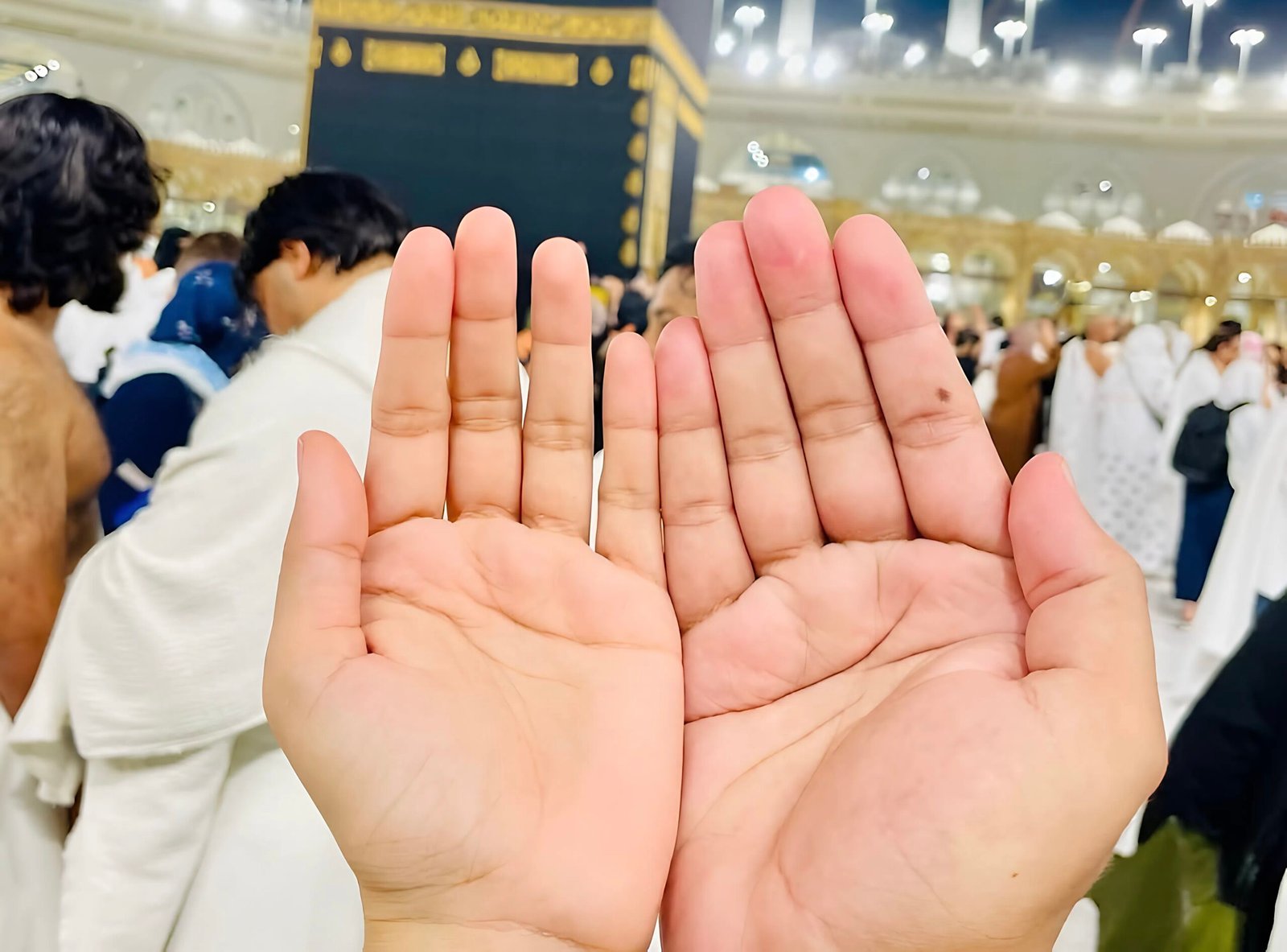 الدعاء الذي يقال في العمرة.. دار الإفتاء توضح أفضل الأدعية أثناء أداء المناسك