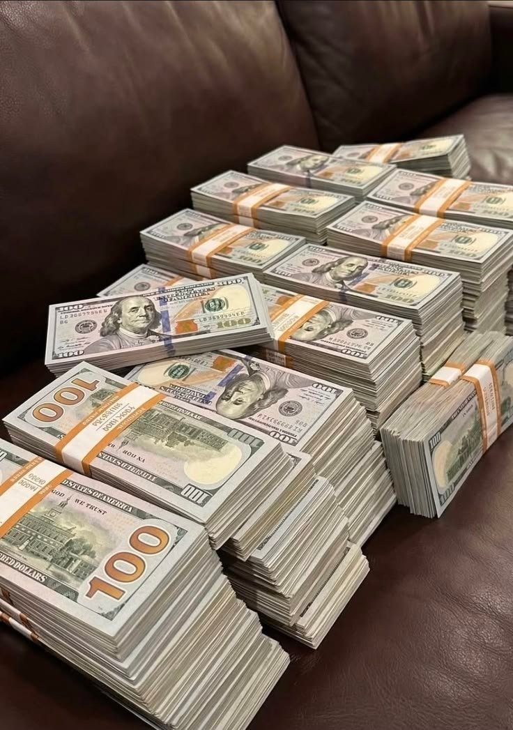 سعر الدولار اليوم الاثنين 10 أغسطس 2026.. استقرار أمام الجنيه بالبنوك 4 سعر الدولار اليوم الاثنين 10 أغسطس 2026.. استقرار أمام الجنيه بالبنوك
