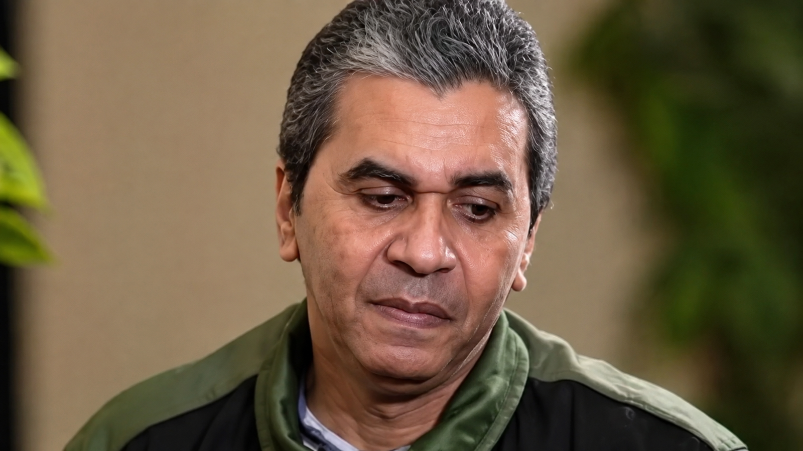 وفاة الفنان عمرو محمد علي بعد صراع مع مرض التصلب المتعدد.. موعد ومكان تشييع الجثمان 3 وفاة الفنان عمرو محمد علي بعد صراع مع مرض التصلب المتعدد.. موعد ومكان تشييع الجثمان