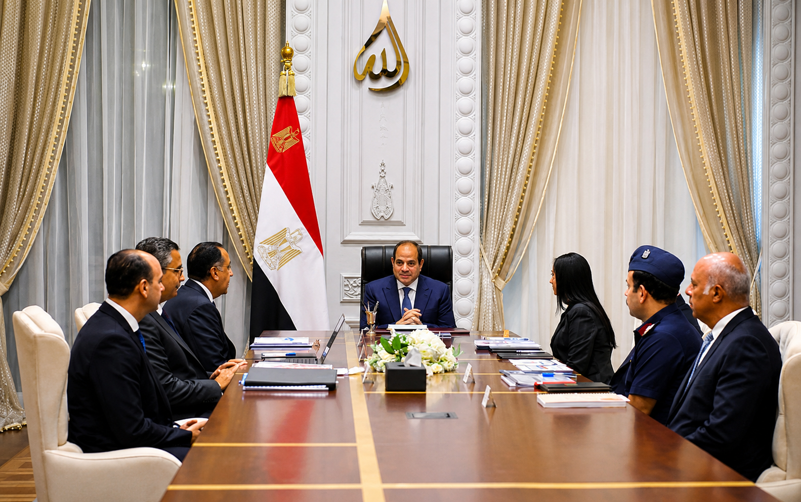 الرئيس السيسي يتابع منظومة الأمن الغذائي ويؤكد توافر مخزون استراتيجي آمن من السلع الأساسية 4 الرئيس السيسي يتابع منظومة الأمن الغذائي ويؤكد توافر مخزون استراتيجي آمن من السلع الأساسية