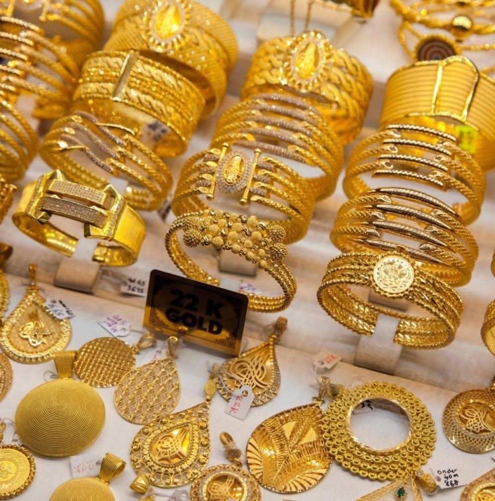 سعر الذهب اليوم الجمعة 21 أغسطس 2026.. عيار 21 يسجل 6480 جنيهًا وارتفاع جديد في الصاغة 4 سعر الذهب اليوم الجمعة 21 أغسطس 2026.. عيار 21 يسجل 6480 جنيهًا وارتفاع جديد في الصاغة